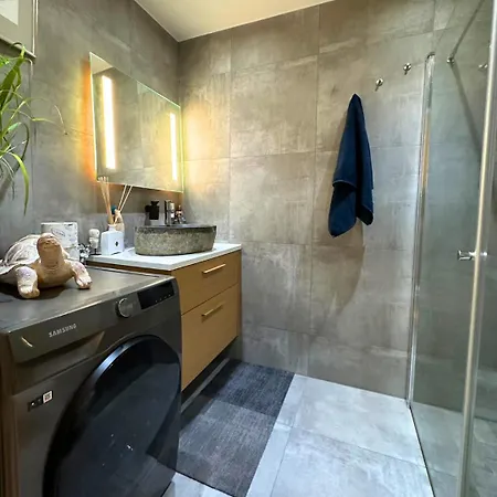 Kings Park - High End Apartman *